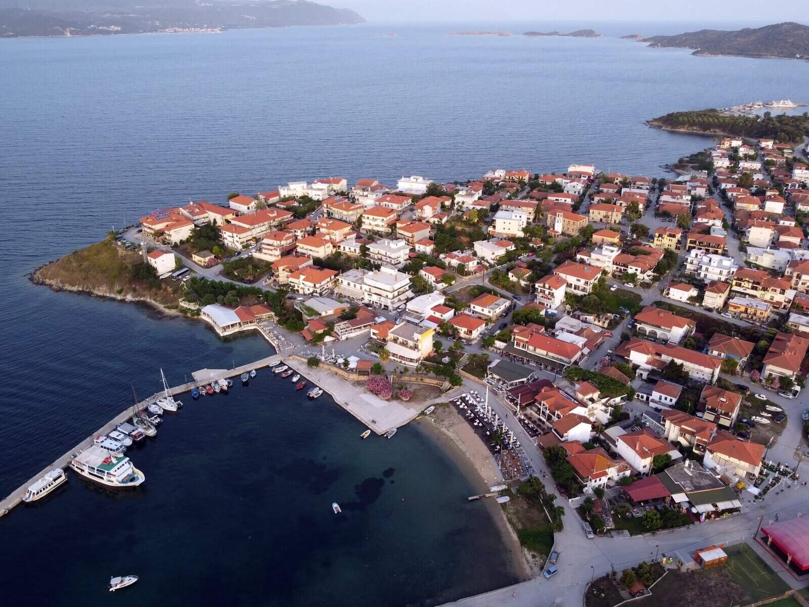 Singura insulă locuită din Halkidiki